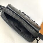 Louis Vuitton Steamer Messenger Bag - Black - Image 2