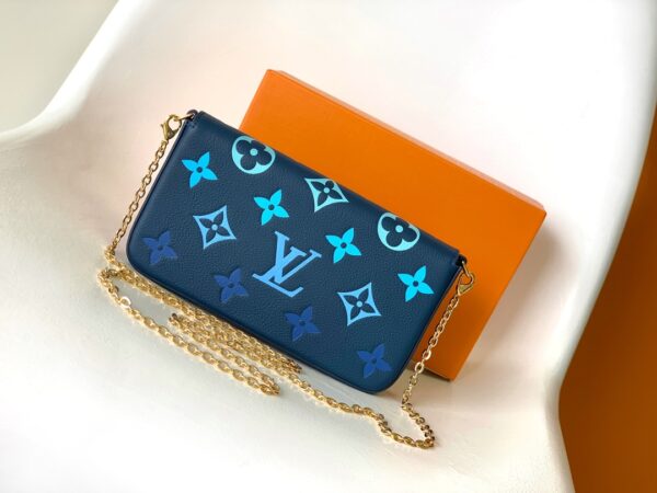 Louis Vuitton Pochette Félicie Chain Bag - Blue - Image 5