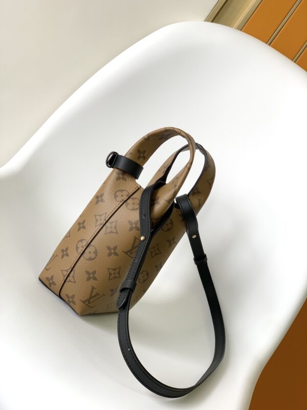 Louis Vuitton Monogram Mini Bucket Handbag - Image 5