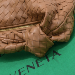 Bottega Veneta Women's Medium Jodie Handbag - Brown - Image 3