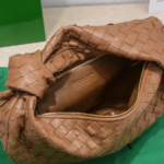 Bottega Veneta Women's Medium Jodie Handbag - Brown - Image 2