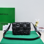 Bottega Veneta Cassette Pleated Handbag - Black