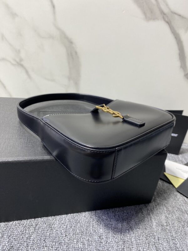 YSL’s New Spring and Summer Show Armpit Bag - Black (Golden) - Image 2