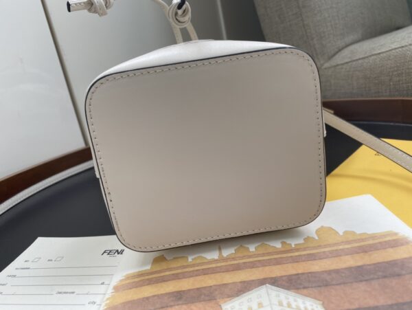 Fendi Mon Tresor Small Bucket Bag - White - Image 4
