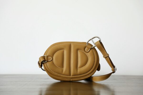 Hermes Loop Swift Waist Bag - Sesame - Image 5