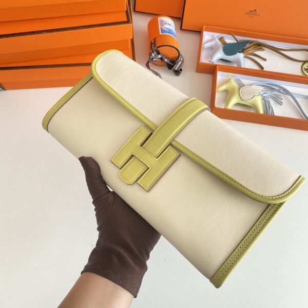 Hermes Jige Elan Clutch – Cream White - Image 2