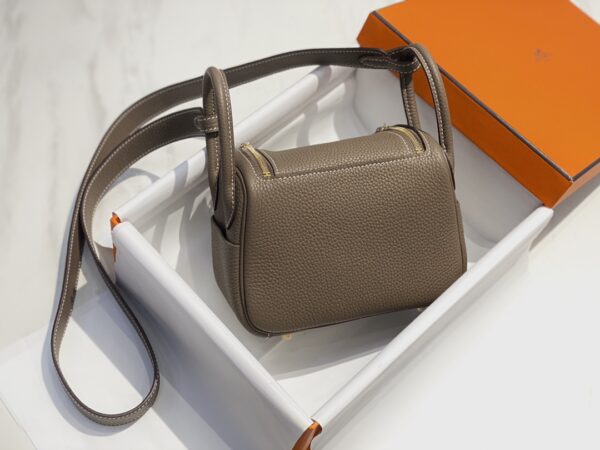 Hermes Mini Lindy Handbags - Elephant Gray - Image 5