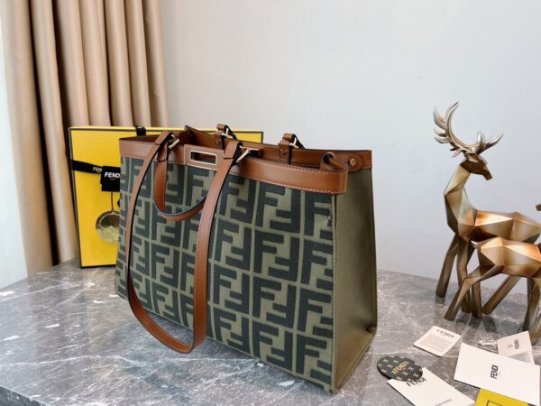 Fendi Old Flower Tote Bag - Brown - Image 4
