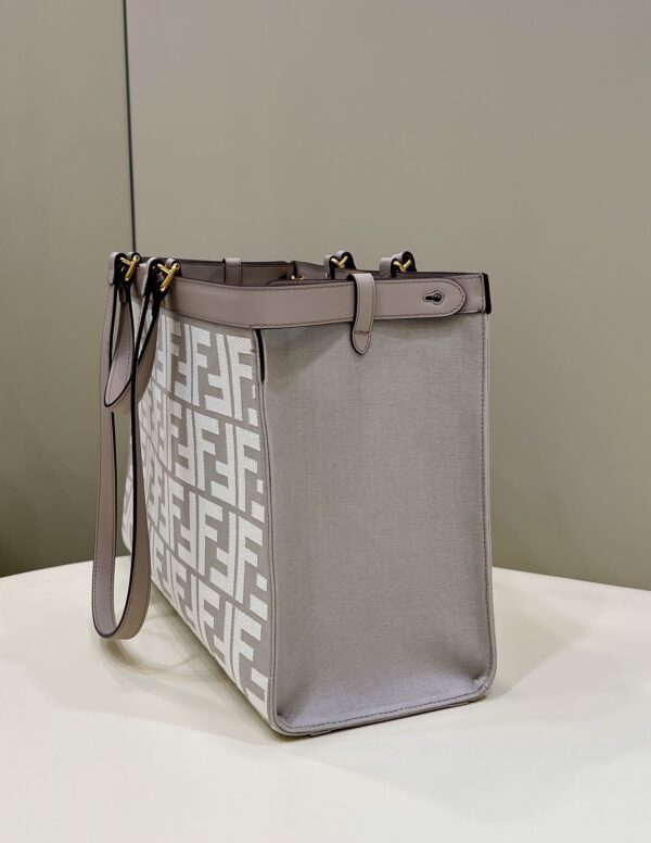 Fendi Peekaboo Tote Handbag - Gray - Image 4