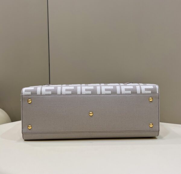 Fendi Peekaboo Tote Handbag - Gray - Image 3