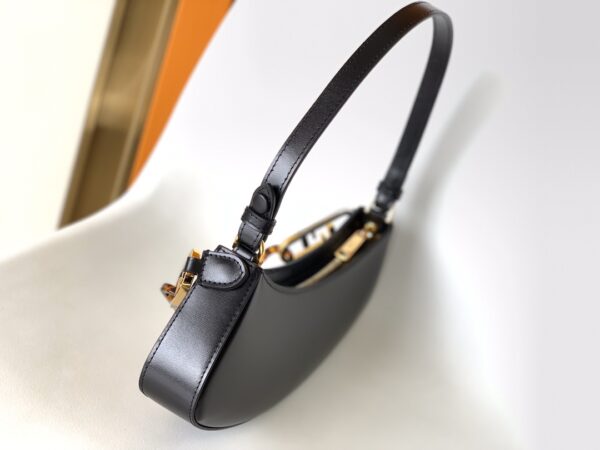 Fendi O'Lock Swing Handbag - Black - Image 4