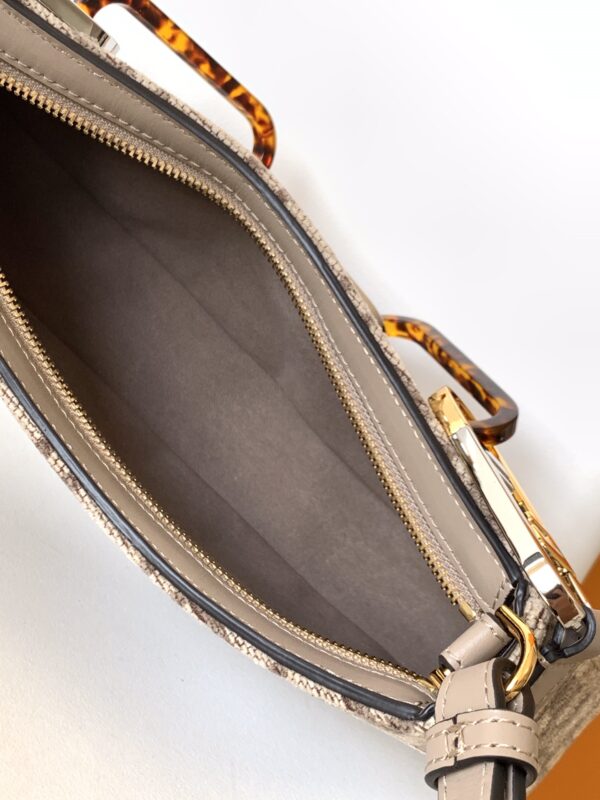 Fendi O'Lock Swing HandBag - Skin - Image 3