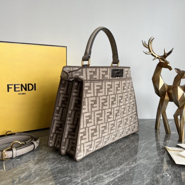 Fendi Peekaboo's Handbag - Image 3