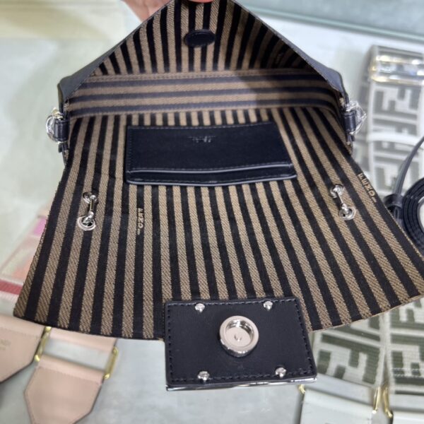 Fendi Baguette Smartphone Bag - Black - Image 2