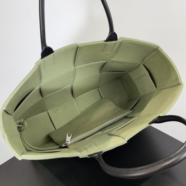Bottega Veneta Arco Tote Bag - Green - Image 2