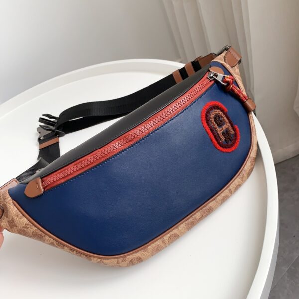 Coach C Men Sports Waist Bag - Blue - Image 4