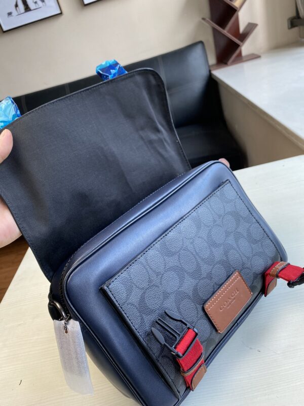 Coach Tracker Crossbody Messenger Bag - Black - Image 4