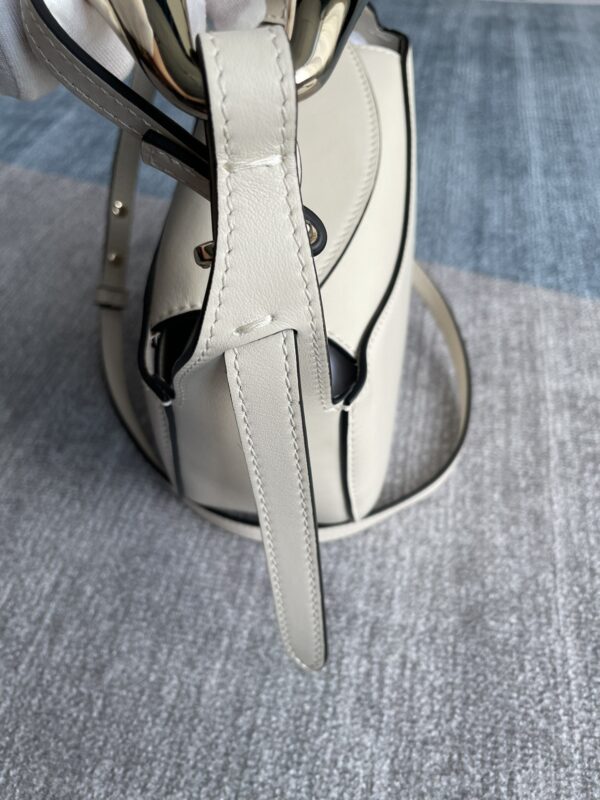 Chloe Kiss Series Handbag - White - Image 3