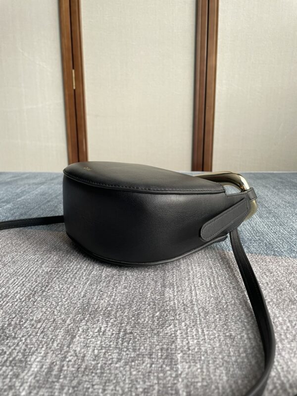 Chloe Kiss Series Handbag - Black - Image 4