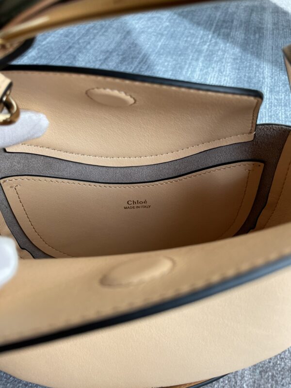 Chloe Kiss Series Handbag - Cream - Image 3