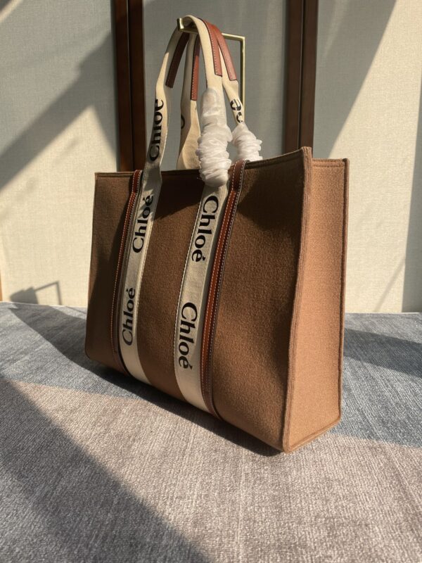 Chloe Woody Large Tote Bag - Brown - Image 5