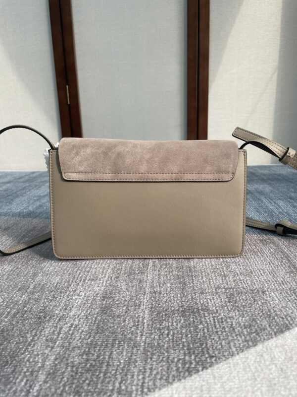 Chloe Faye Medium Size Two-Color Metal Ring Handbag - Gray - Image 3