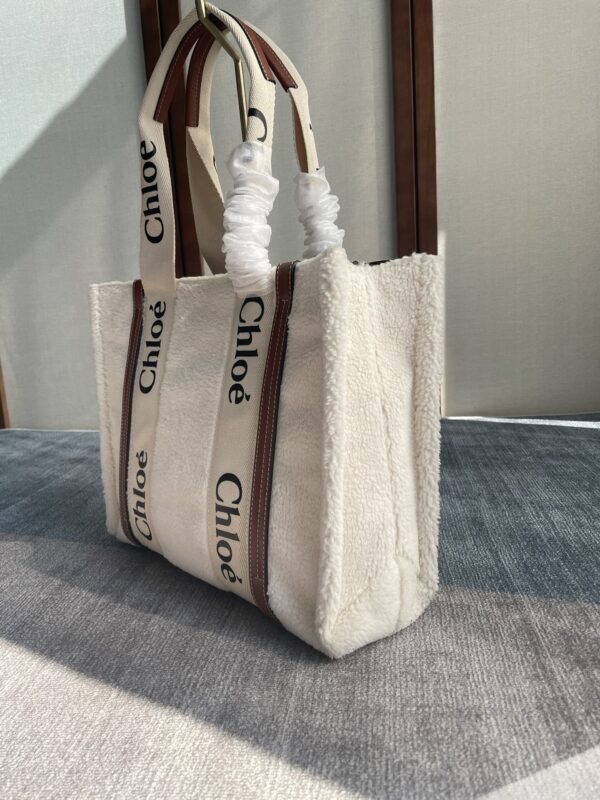 Chloe Lamb Wool Woody Medium Tote Bag - Brown - Image 5