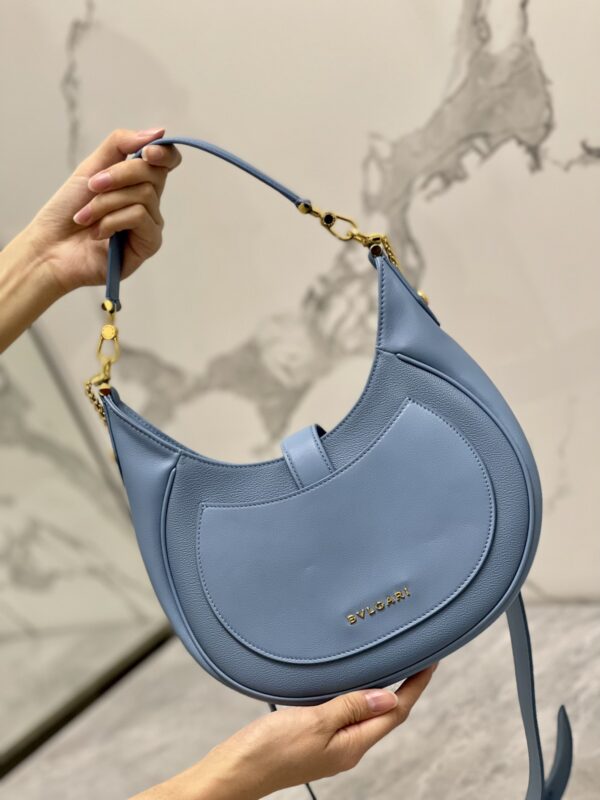 Bulgari Serpenti Ellipse Series Large Crossbody Bag - Blue - Image 2