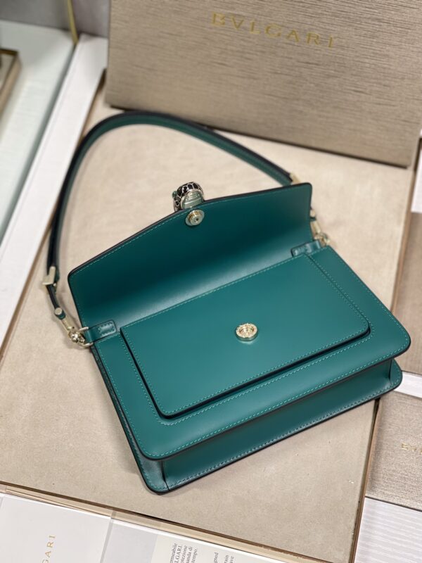 Bulgari Serpenti Forever East-west Series Small Shoulder Bag - Green - Image 3