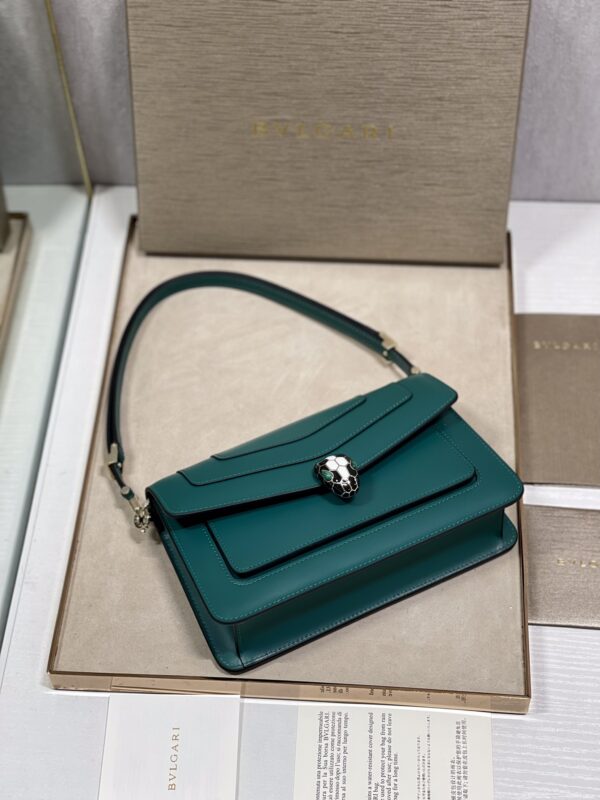 Bulgari Serpenti Forever East-west Series Small Shoulder Bag - Green - Image 2