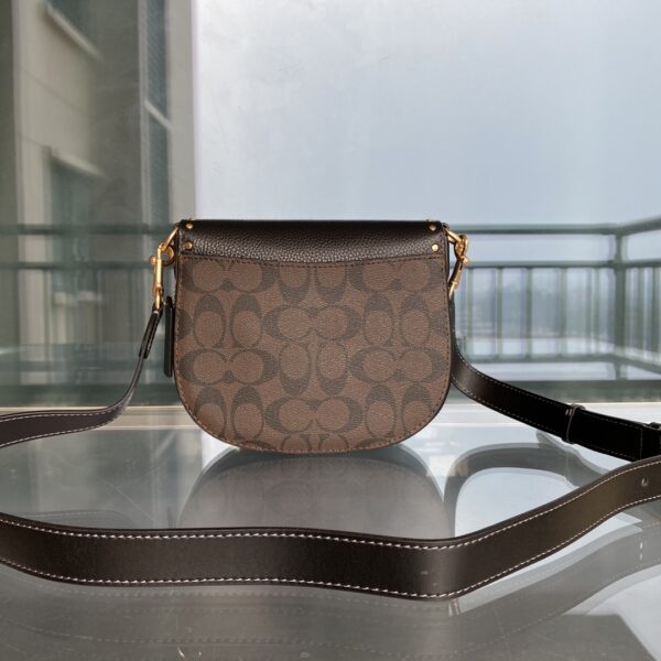 Coach Kleo Shoulder Bag - Black - Image 5