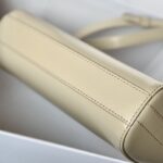 Givenchy XS Antigona Armpit Bag - Off White - Image 5