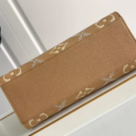 Louis Vuitton  Onthego Medium Handbag- Cream - Image 3