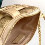 Louis Vuitton Pochette Troca Handbag - Cream - Image 2