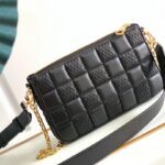 Louis Vuitton Pochette Troca Handbag - Black - Image 5