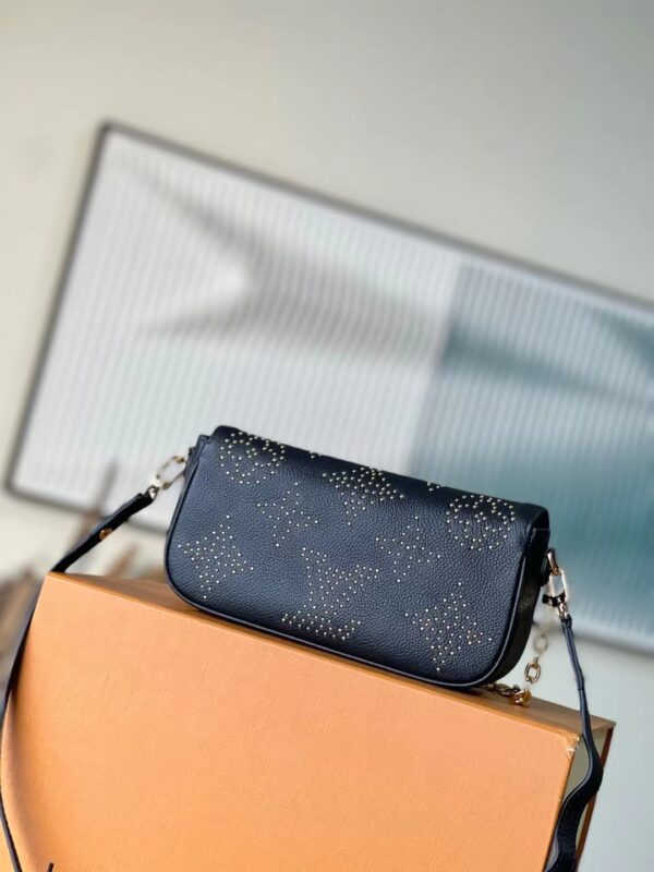 Louis Vuitton Wallet On Chain Ivy Handbag - Black - Image 3