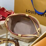 Louis Vuitton  Mini Bucket Bag - White Flower - Image 5