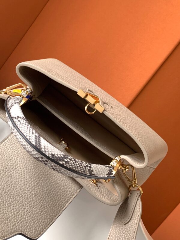 Louis Vuitton Ca Bucines BB Small handbag - Elephant Gray - Image 5