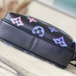 Louis Vuitton Comt Small Messenger Bag - Image 3