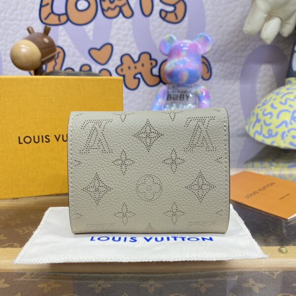 Louis Vuitton LUIRIS COMPACT Short Wallet - Gray - Image 2